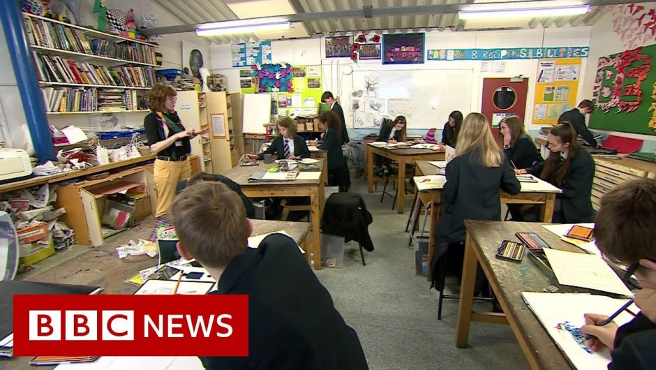 Coronavirus: UK announces school closures – BBC News