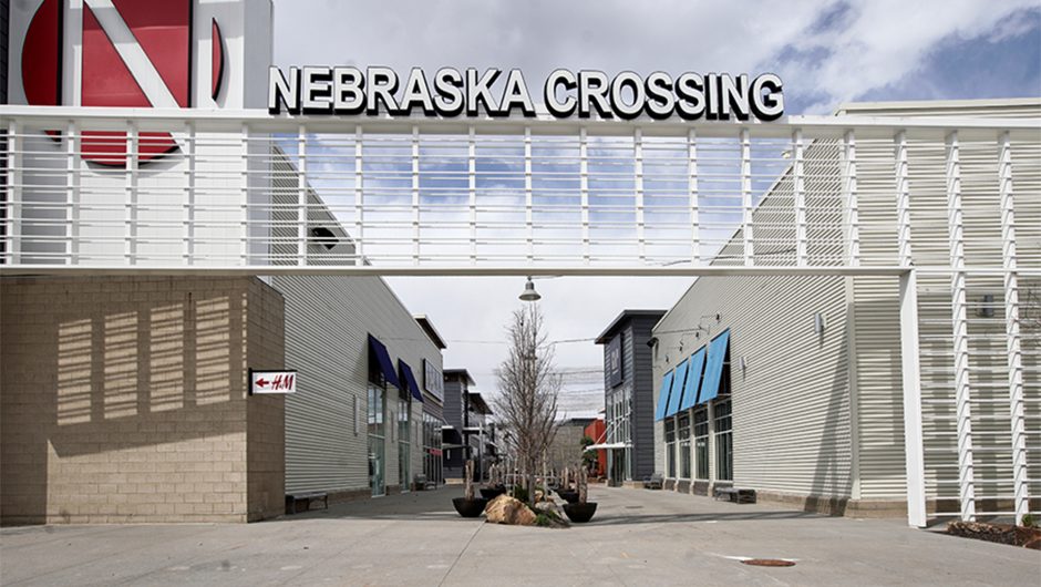 Nebraska mall plans to reopen amid coronavirus pandemic