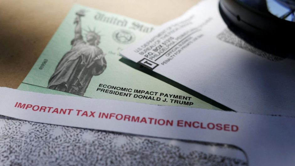 House Democrats push new round of stimulus checks in coronavirus bill