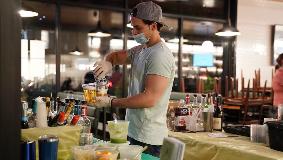 New Yorkers want to keep booze in post-coronavirus food delivery