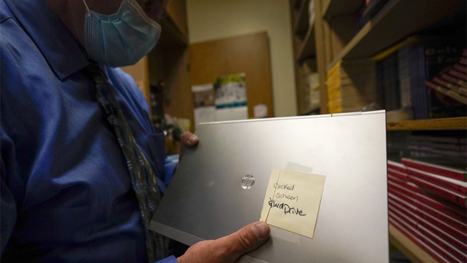 US faces back-to-school laptop shortage amid COVID-19