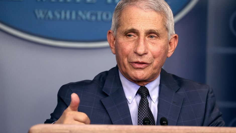 Anthony Fauci says COVID-19 vaccines are safe, not rushed