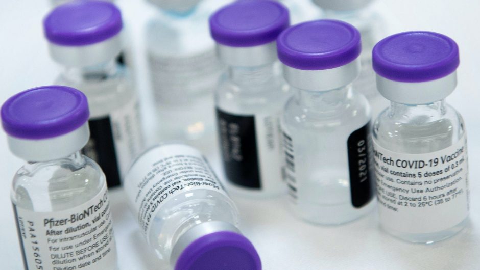 Senior officials from the White House coronavirus task force and Operation Warp Speed reportedly urging states to hand out excess doses of the coronavirus vaccine to anyone who wants it