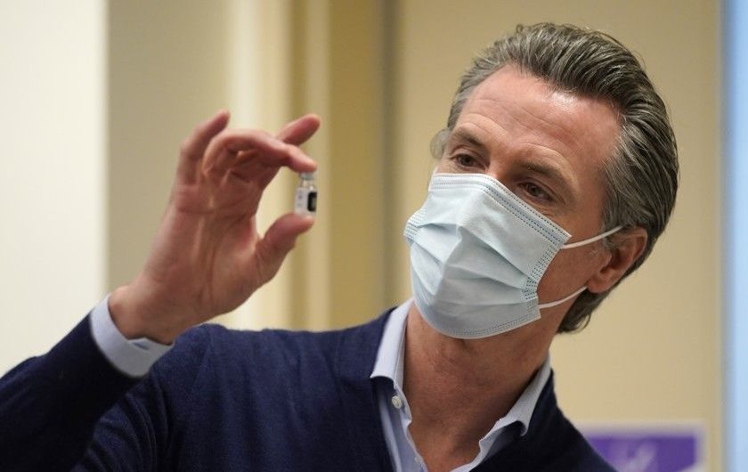 Newsom promised 1 million COVID-19 vaccinations. California can’t tell if he hit goal