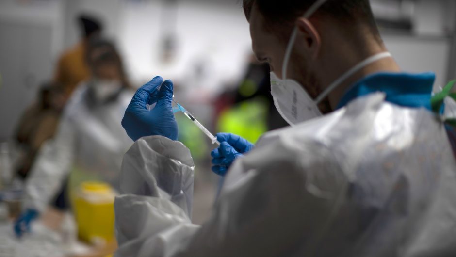 New variant of COVID-19 discovered in Ohio