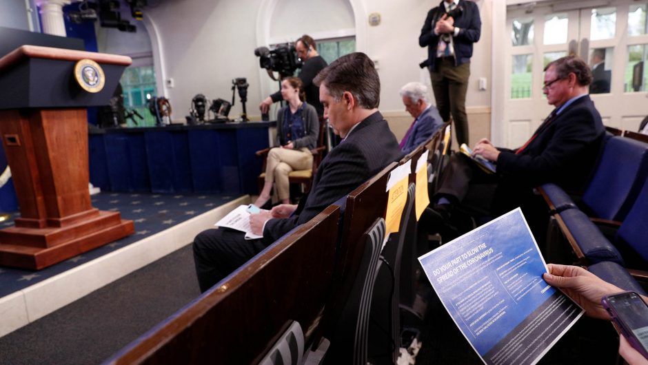 White House imposes COVID-19 testing fee on reporters