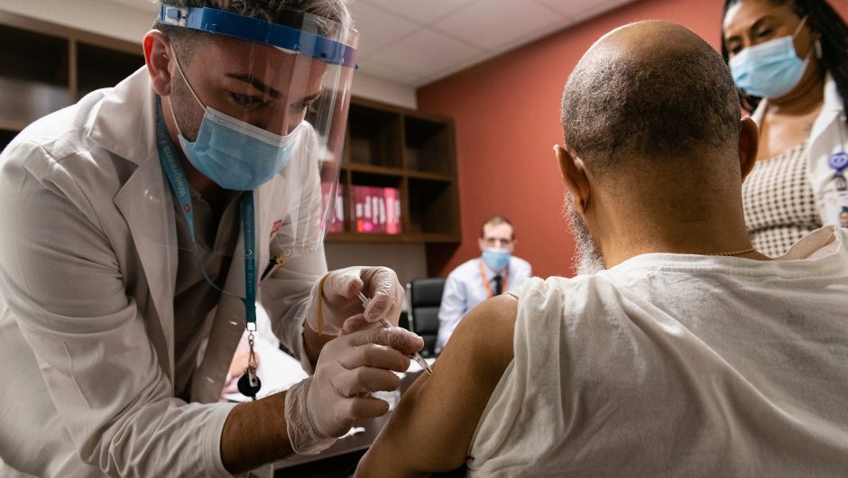 US nursing homes see 82% decline in COVID-19 cases after vaccines began
