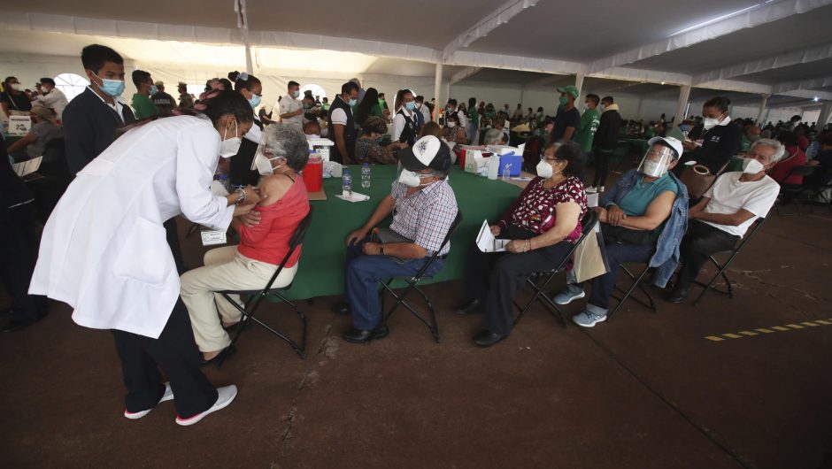 Mexico says 14 townships refuse coronavirus vaccines