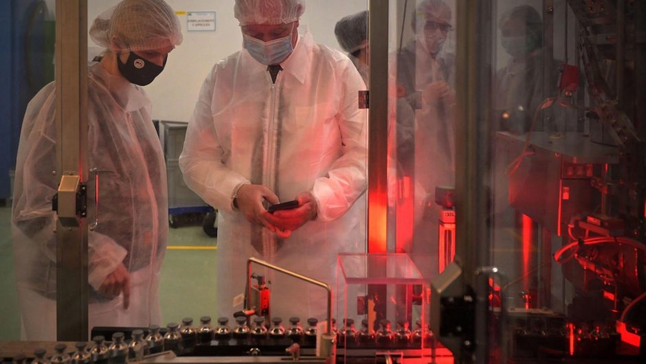 Elizabeth Warren and other Democratic senators demand to know how US pharmaceutical companies plan to share vaccine technology as COVID-19 devastates India