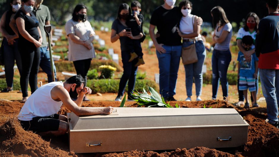 Weekly coronavirus deaths rise 11 percent worldwide