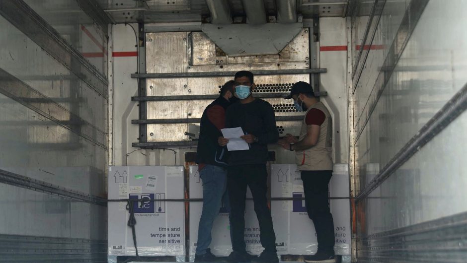 COVID-19 vaccine campaign begins amid virus surge in Syria