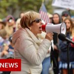 Mask mandates cause fierce debates as US students go back to school – BBC News
