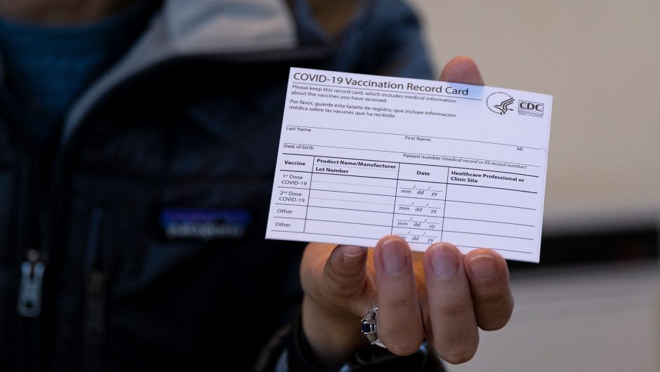 Canada to require COVID-19 vaccine for plane, train, ship travelers