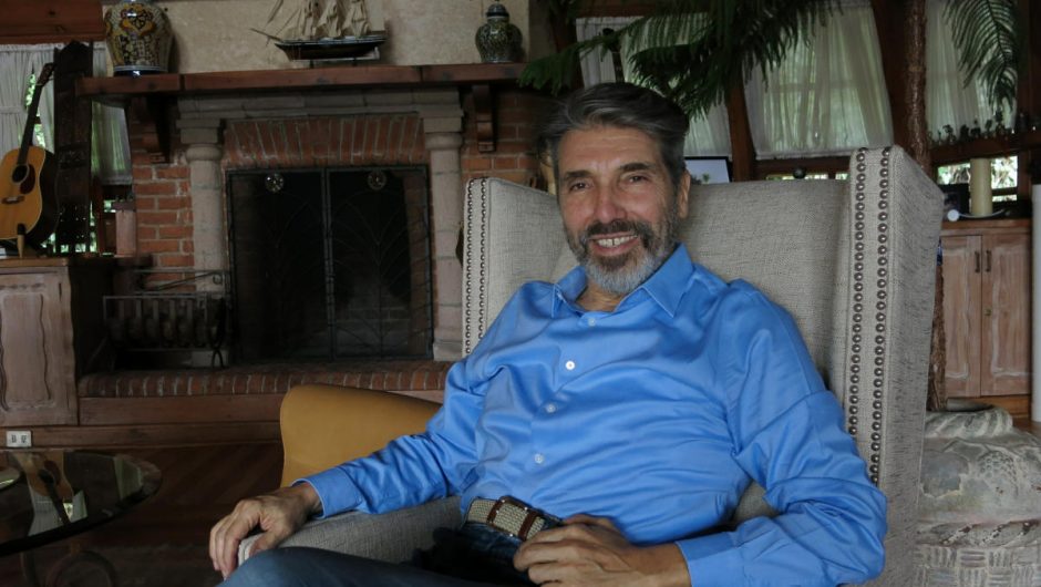 Argentine singer Verdaguer dies of COVID-19 complications