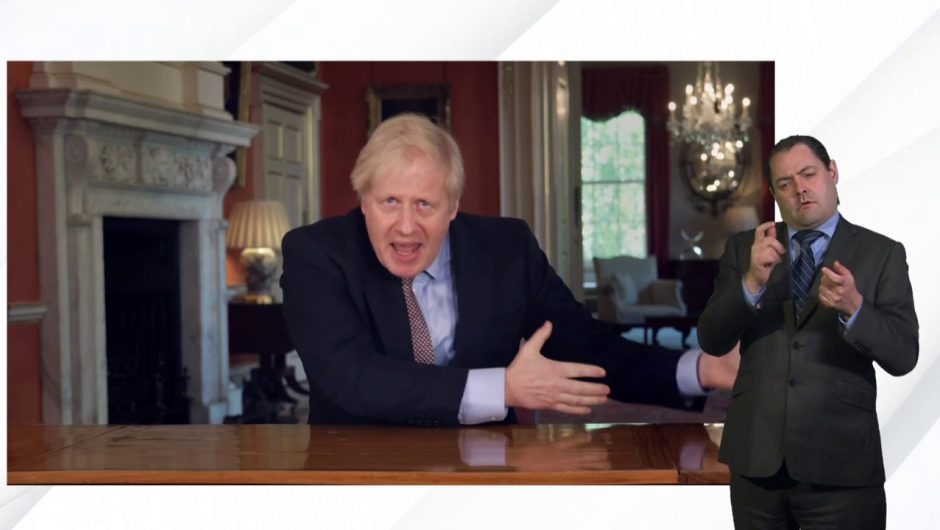 Boris Johnson unveils alert system for England – BBC News
